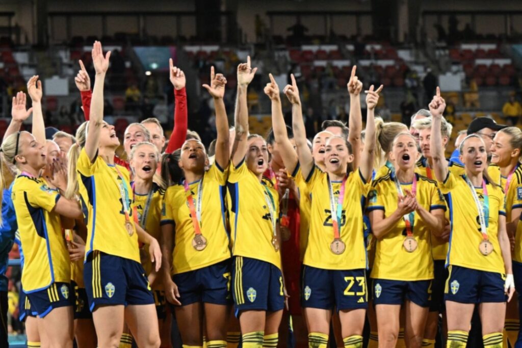 Sweden sink hosts to win a fourth Women’s World Cup bronze