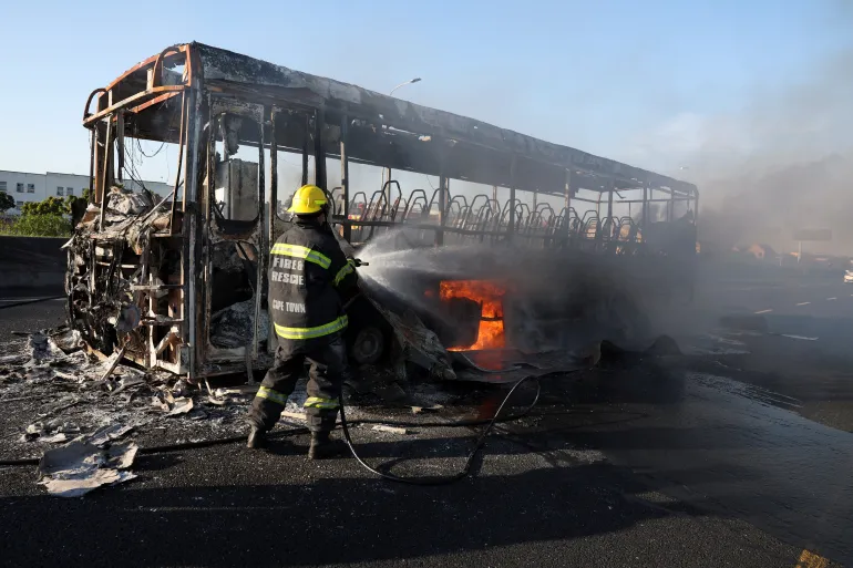 At least two killed on fifth day of taxi drivers strike in South Africa