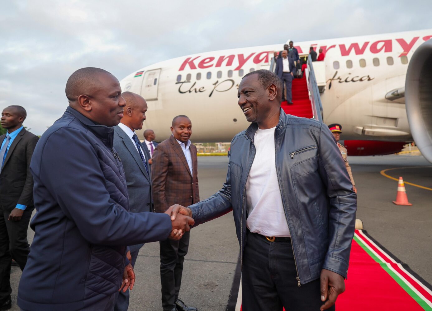 President William Ruto (right) arrives at JKIA on Kenya Airways flight after his trip to Italy and Switzerland on June 17, 2024. PHOTO/PCS