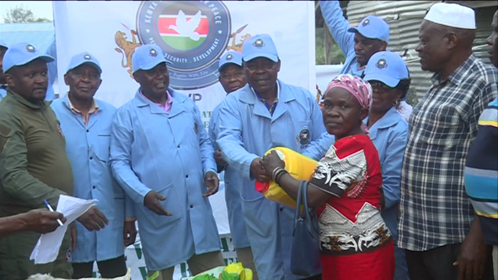 Retired KDF officers distribute food to Kisumu retirees and families of officers who died in line of duty