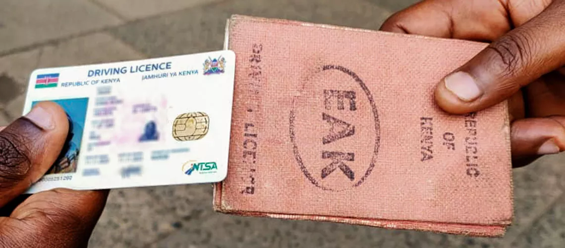 A smart driving licence vs a traditional driving licence in Kenya. (Photo: NTSA)