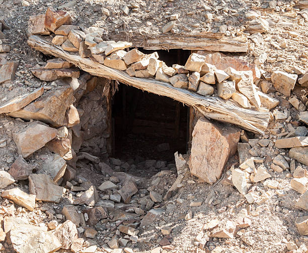 Siaya: Gold mine shaft collapses burying woman alive