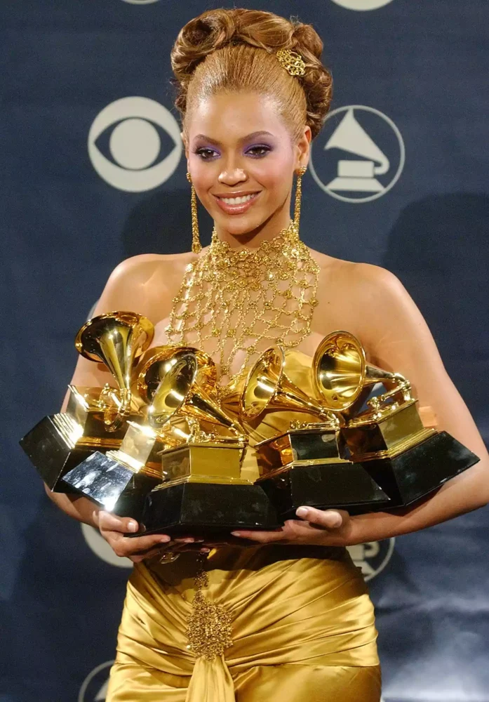 Queen Bey flaunting her 5 Grammy Awards won in 2014. Photo: Film Magic