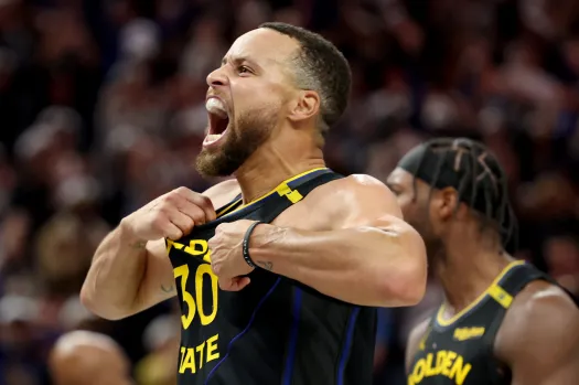 Steph Curry steals the show in Emirates NBA cup 2024 opener against the Mavericks