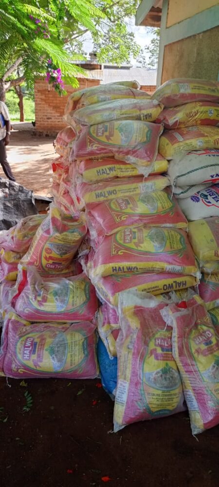 Police close in on highway robbers after recovering 129 bags of stolen rice