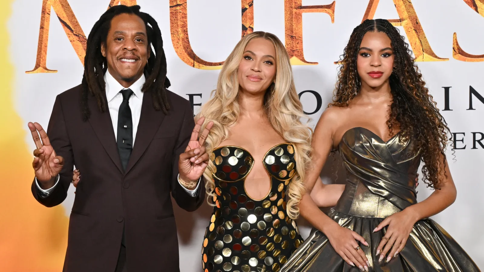 Jay-Z and Beyoncé join daughter Blue Ivy at the premiere of 'Mufasa'. Photo: X