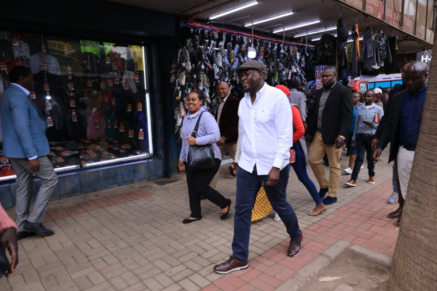 Sakaja inspects CBD walkways after hawker relocation directive