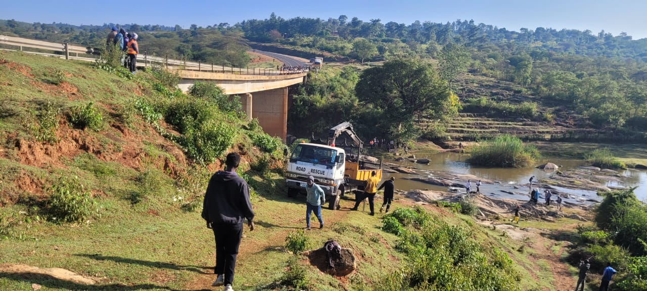 Two die, 3 injured as car plunges into Thwake River along Machakos-Kitui Road