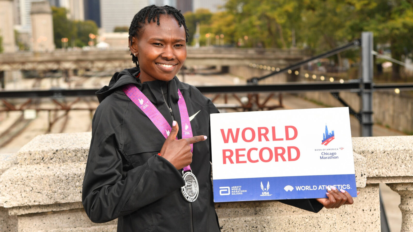 Kenya’s Ruth Chepng’etich to lead a group of elite athletes at the Lisbon Half Marathon