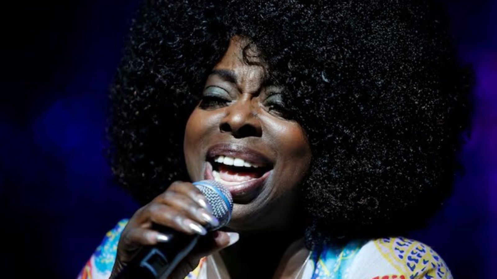 R&B singer Angie Stone dies at 63 in a tragic car crash