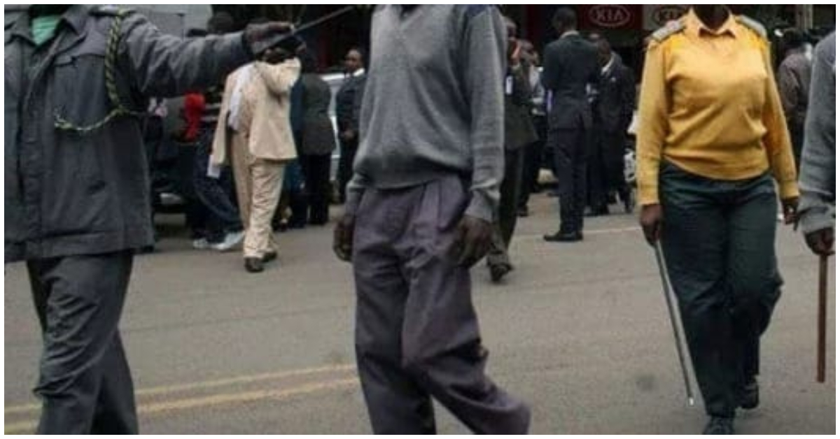 Nairobi residents attack Kanjo for destroying hawker’s fruits