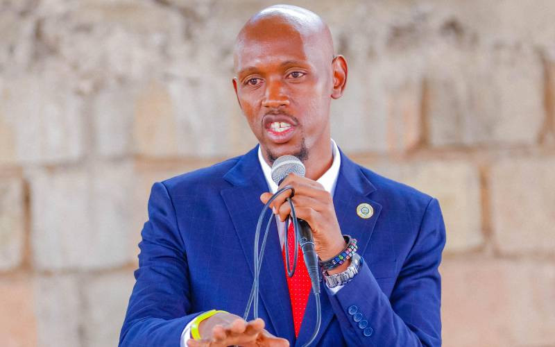 “You will clean City Mortuary!” – Geoffrey Mosiria warns men urinating, defecating in Nairobi CBD