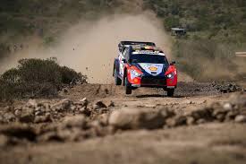 Neuville leads super Sunday as Evans closes in on Safari Rally victory